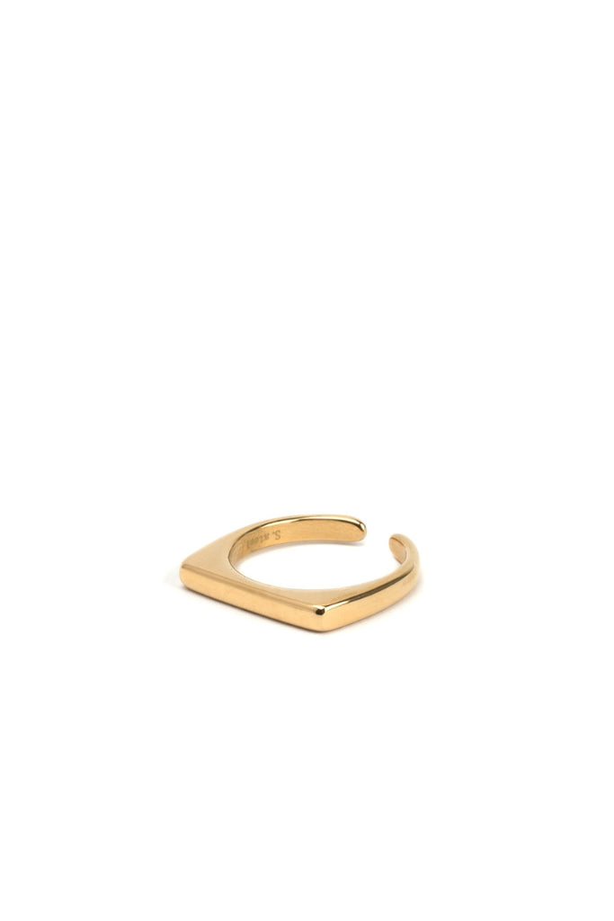 ring_woman_gold