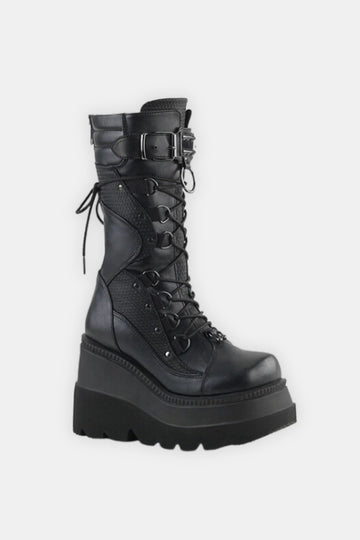 laceup_boots_gothic_woman